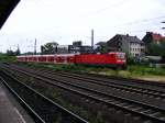 BR 143/138520/eine-db-143-ist-am-20062008 Eine DB 143 ist am 20.06.2008 mit einem S-Bahn-Wendezug in Herne unterwegs.